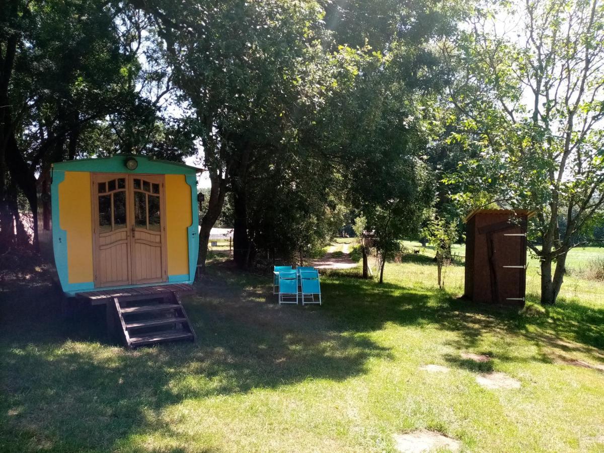 Camping La Bergerie Hotel La Chapelle-Achard Exterior photo