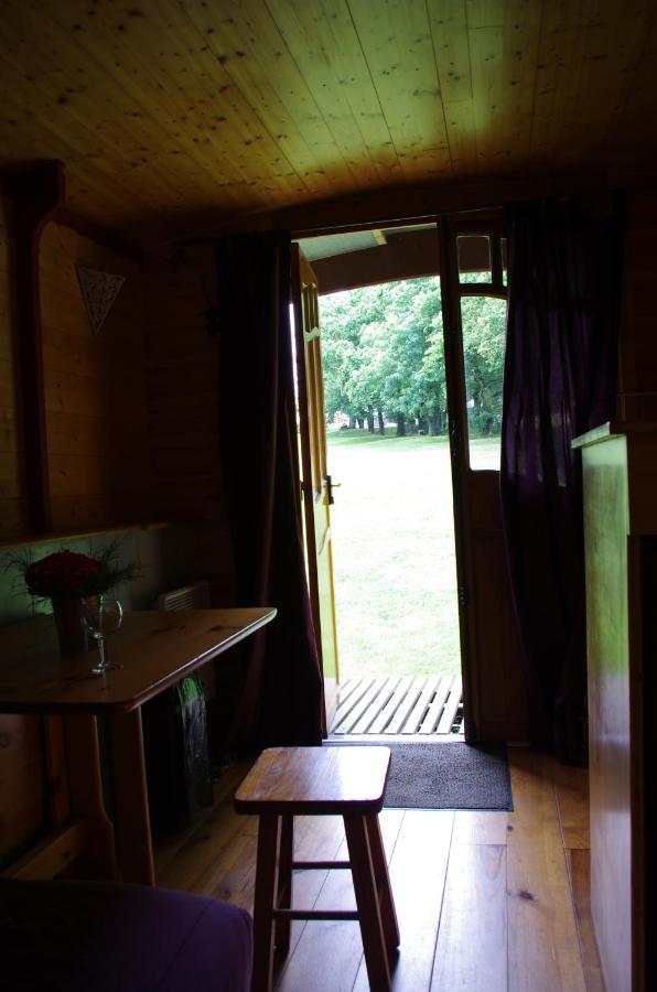 Camping La Bergerie Hotel La Chapelle-Achard Exterior photo