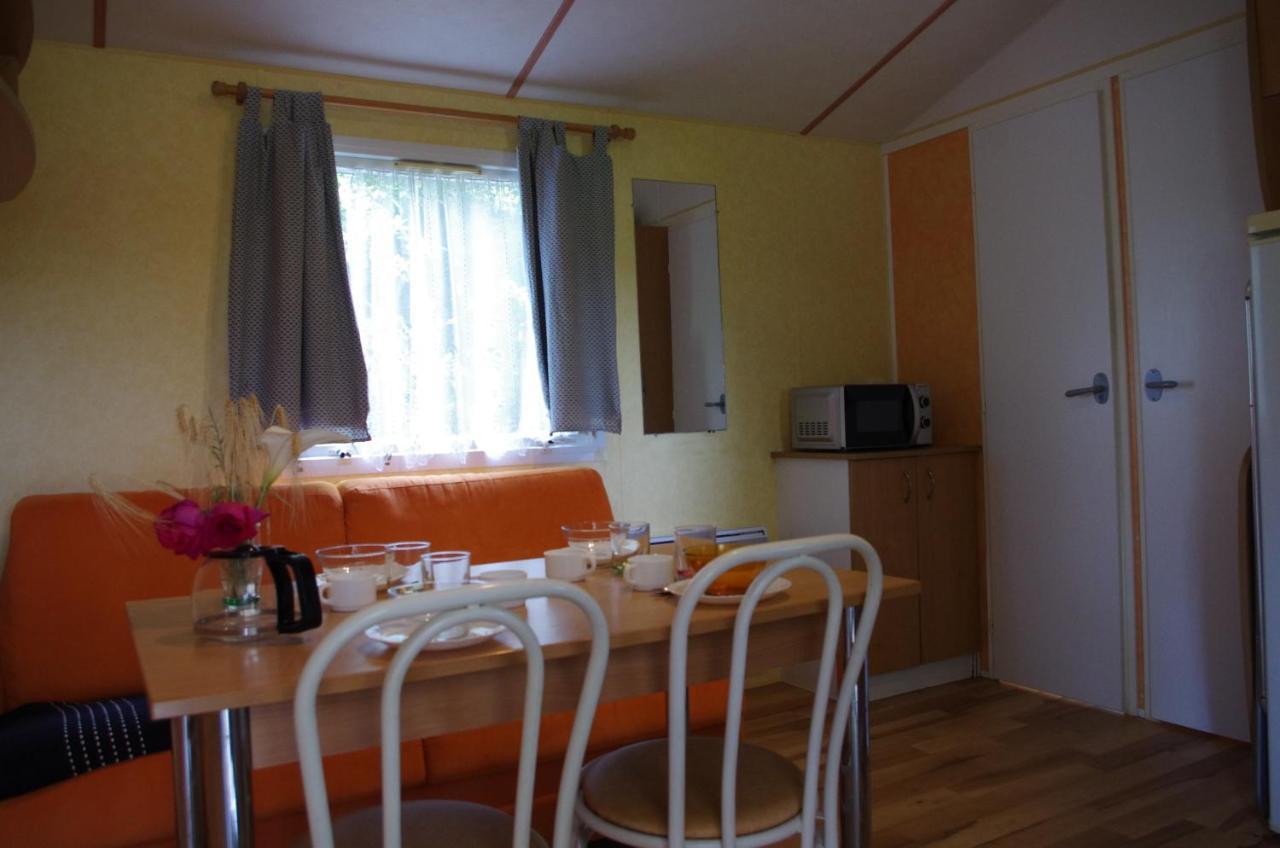 Camping La Bergerie Hotel La Chapelle-Achard Room photo